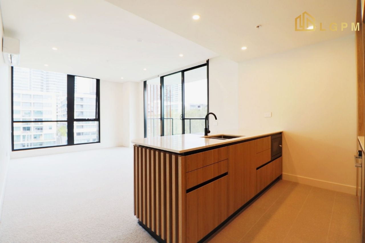 2 bedrooms Apartment / Unit / Flat in 529/2 Wattlebird Road WENTWORTH POINT NSW, 2127