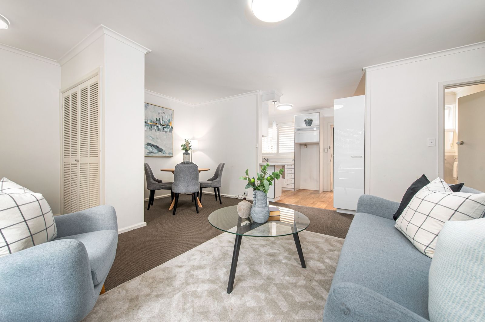 2/16 Lawes Street, Hawthorn VIC 3122, Image 2