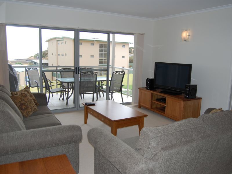 16/2 Solway Cr, ENCOUNTER BAY SA 5211, Image 2