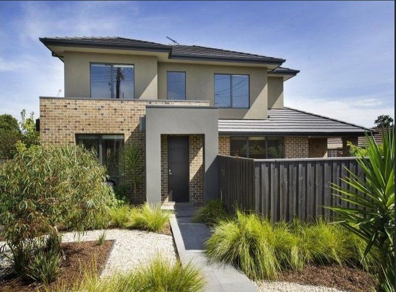3 bedrooms Townhouse in 1/2 High Street Road ASHBURTON VIC, 3147