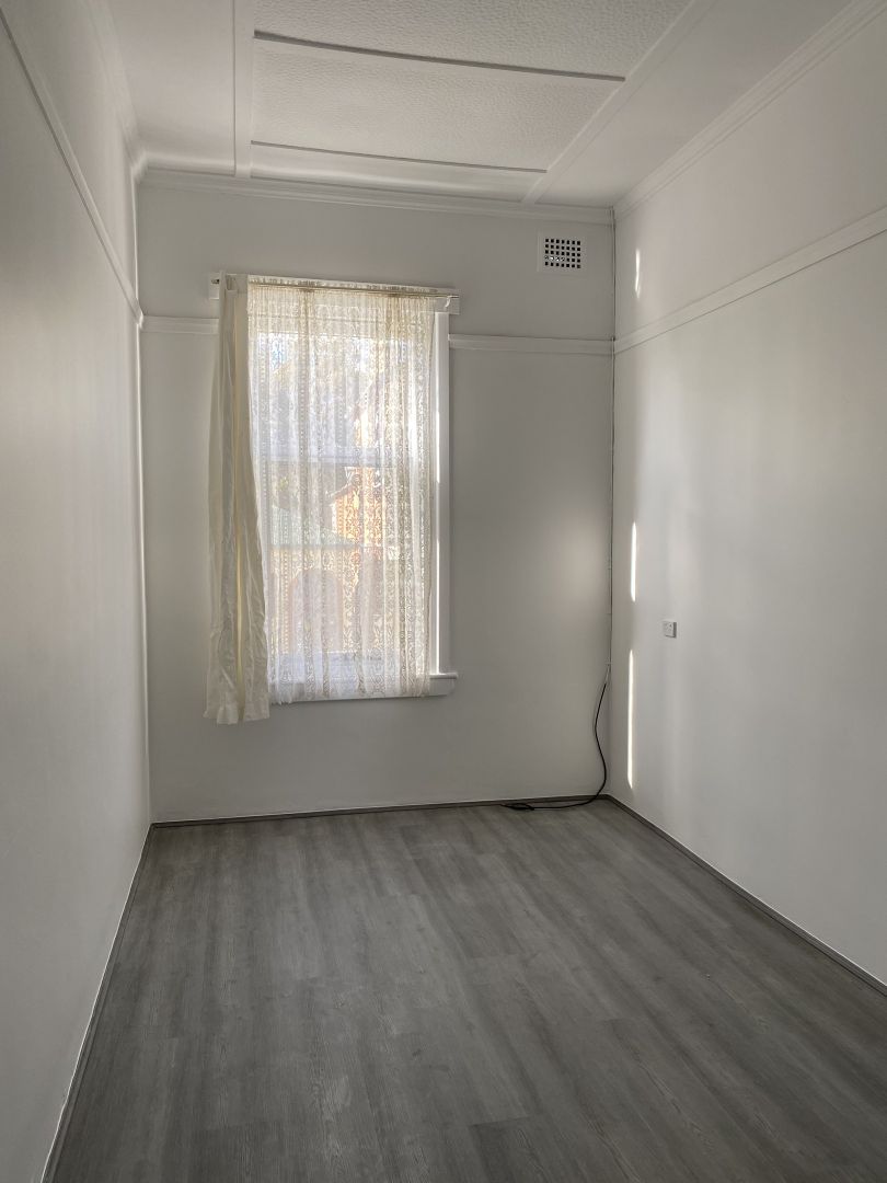 1/25 Kendal Street, Cowra NSW 2794 Apartment For Rent Domain