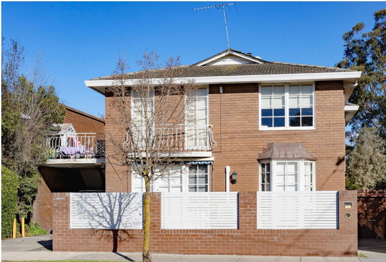 2 bedrooms Apartment / Unit / Flat in 6/194 Cotham Road KEW VIC, 3101