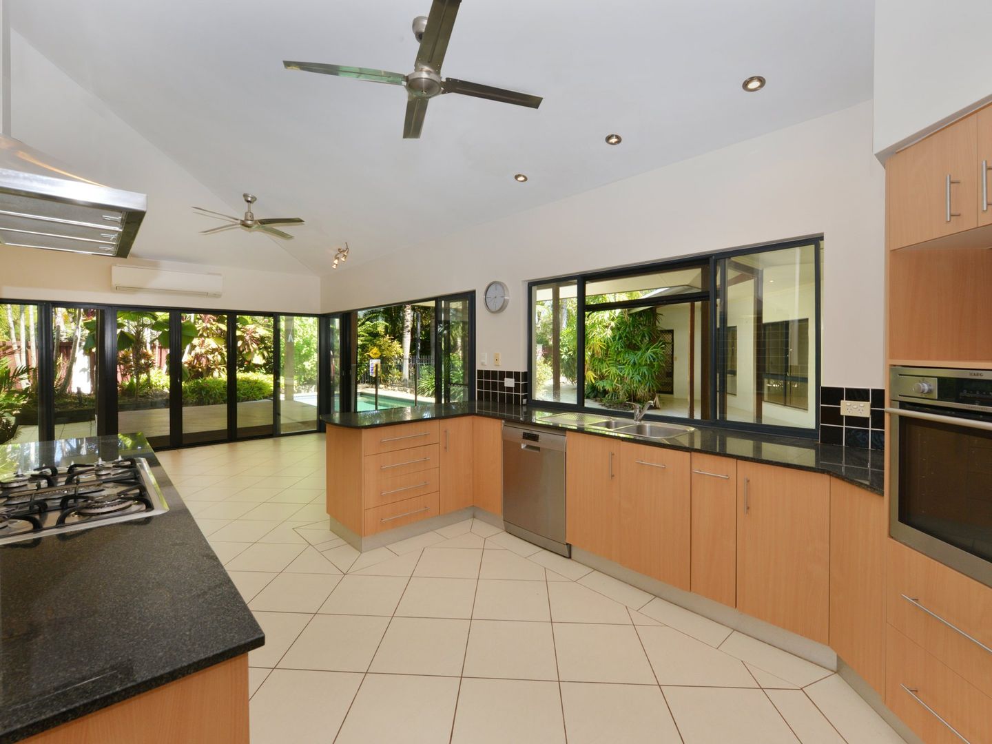 25 Brolga Street, Port Douglas QLD 4877, Image 2