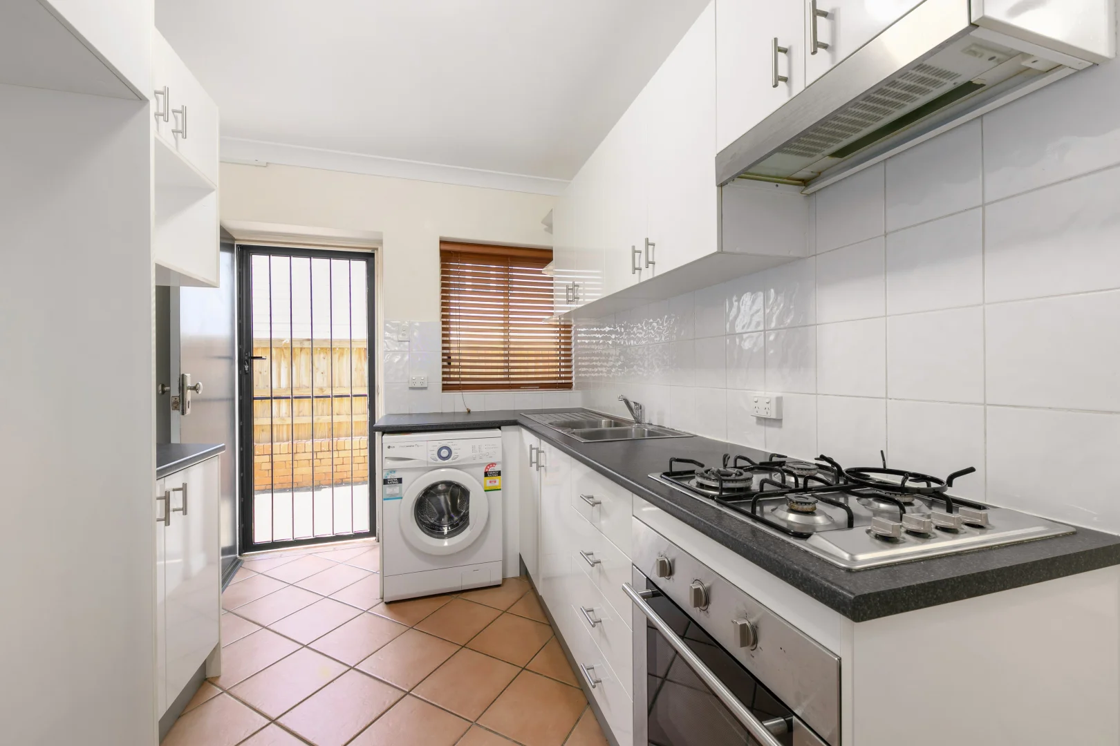 Additional image 4 of 1/19 Ampthill Street, Highgate Hill QLD 4101