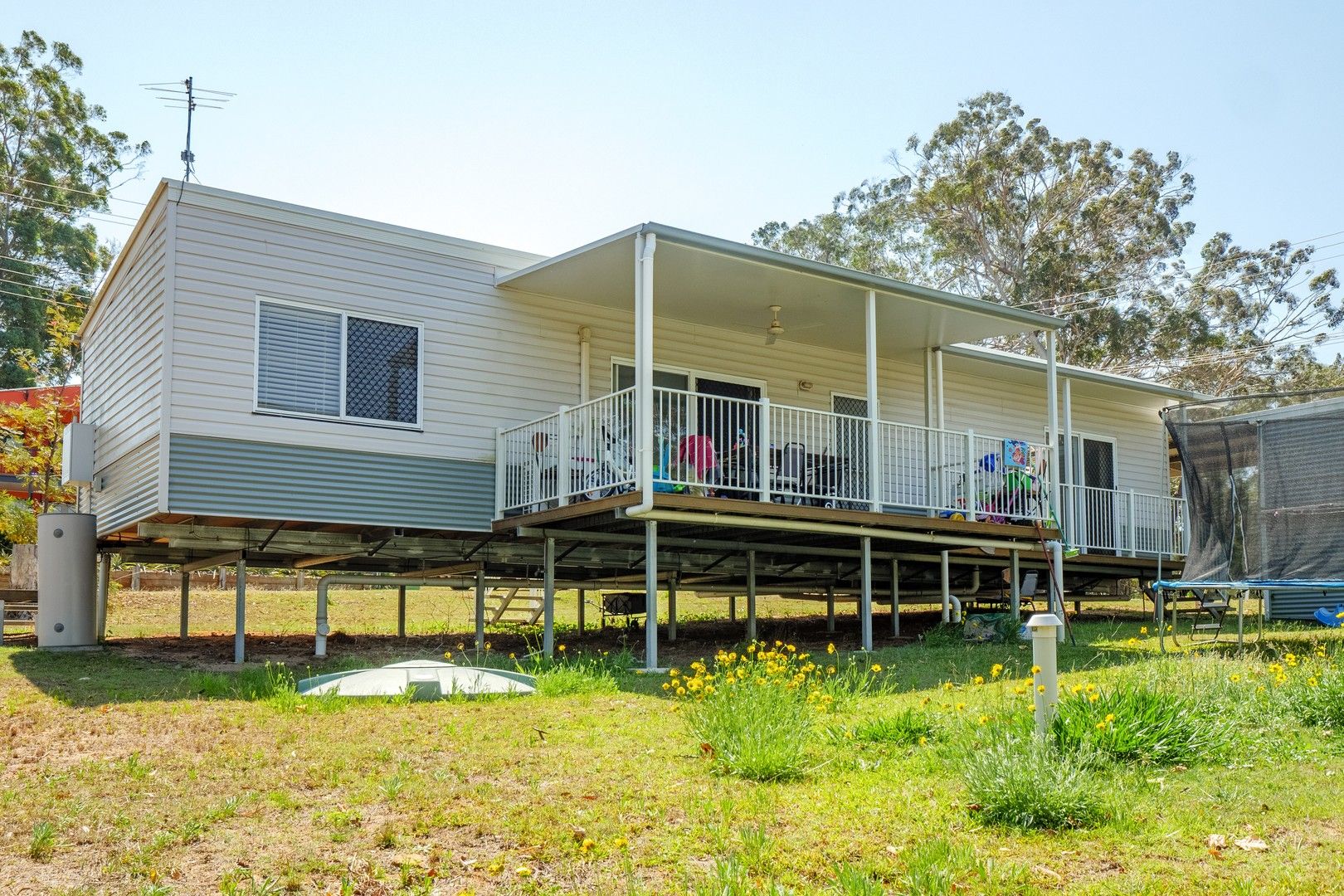 2 bedrooms House in 2 Cutter St RUSSELL ISLAND QLD, 4184