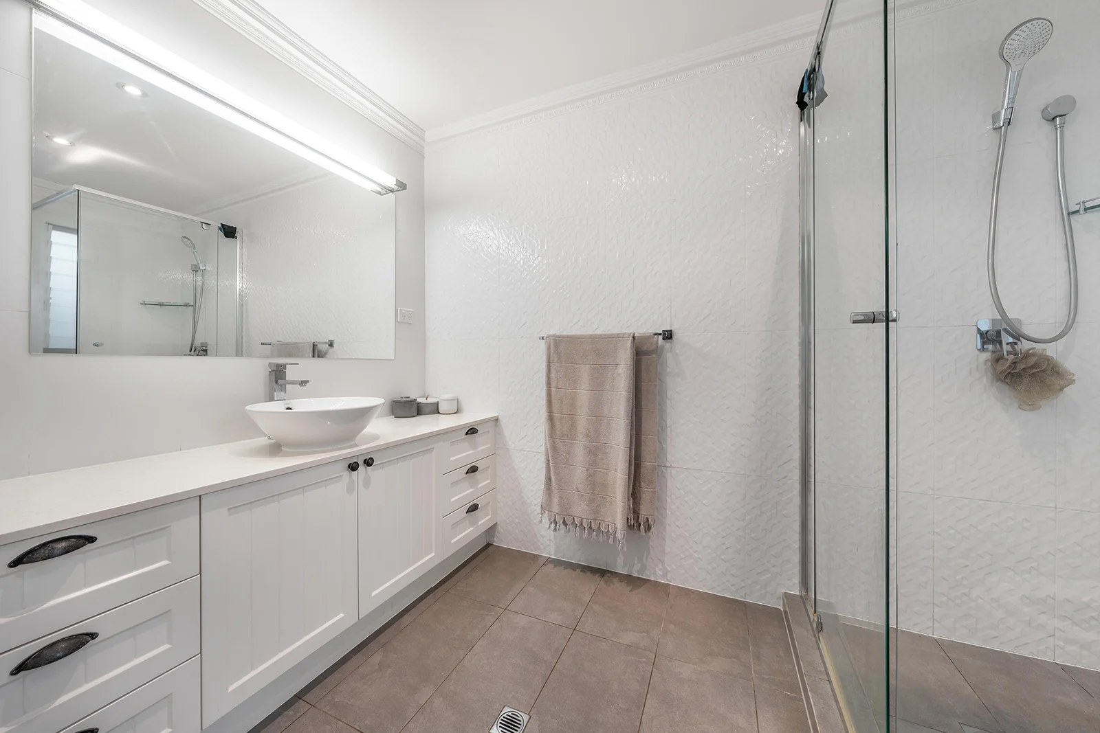 Additional image 11 of 4 Lugg Street, Bardon QLD 4065