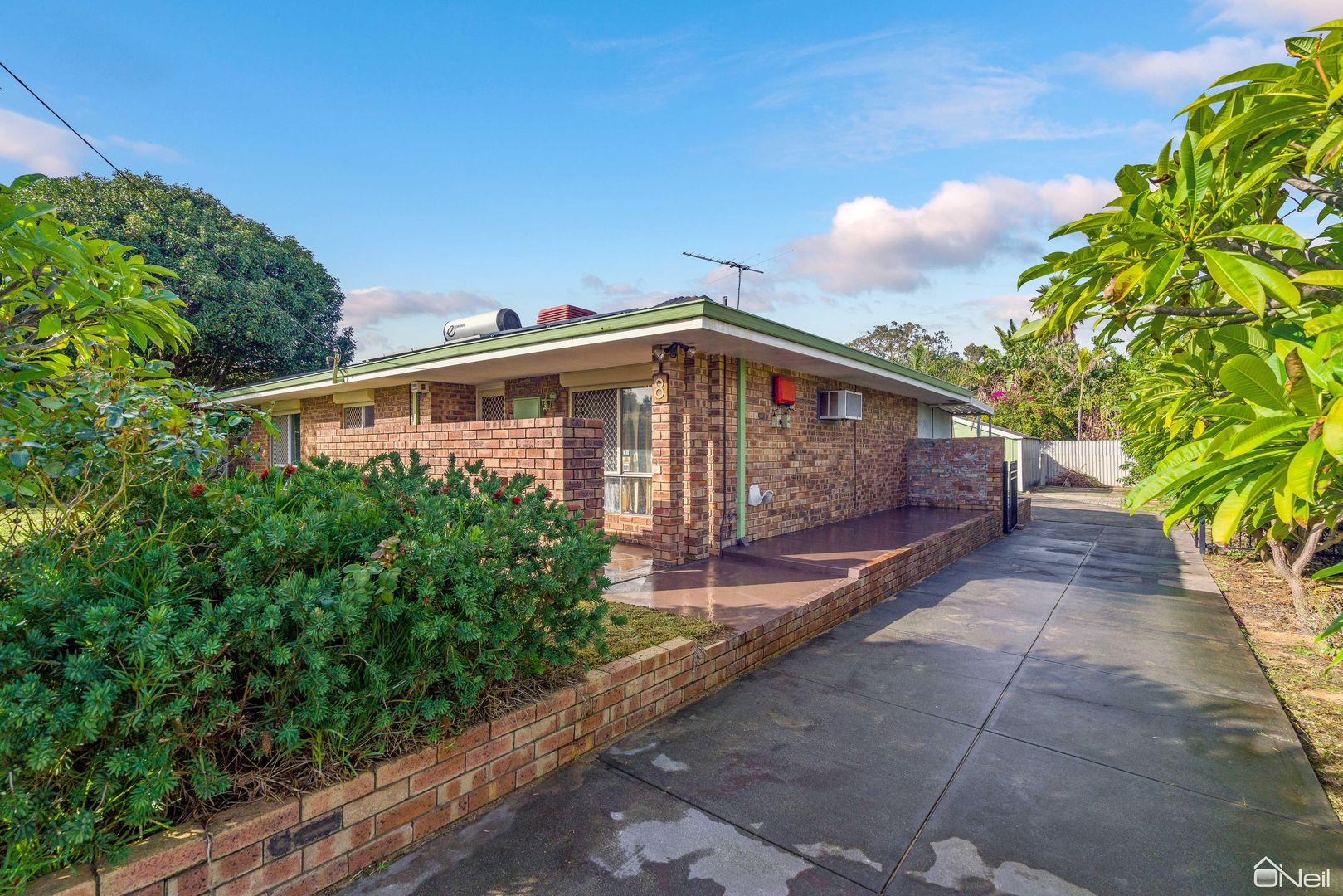 8 Galliers Avenue Armadale Wa 6112 Domain