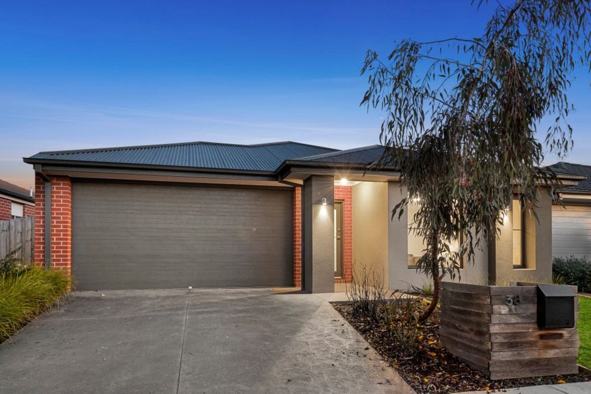 4 bedrooms House in 38 Middleton Road ARMSTRONG CREEK VIC, 3217