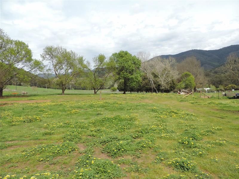 Lot 4/6 Growlers Creek Road, Wandiligong VIC 3744, Image 0