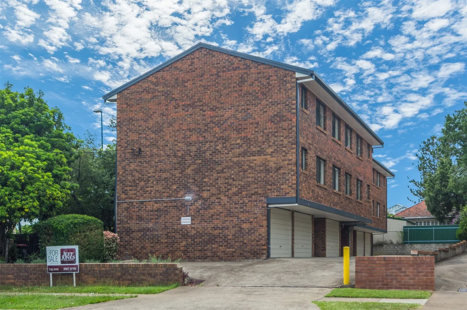 8/12 Crown Street, Holland Park West QLD 4121