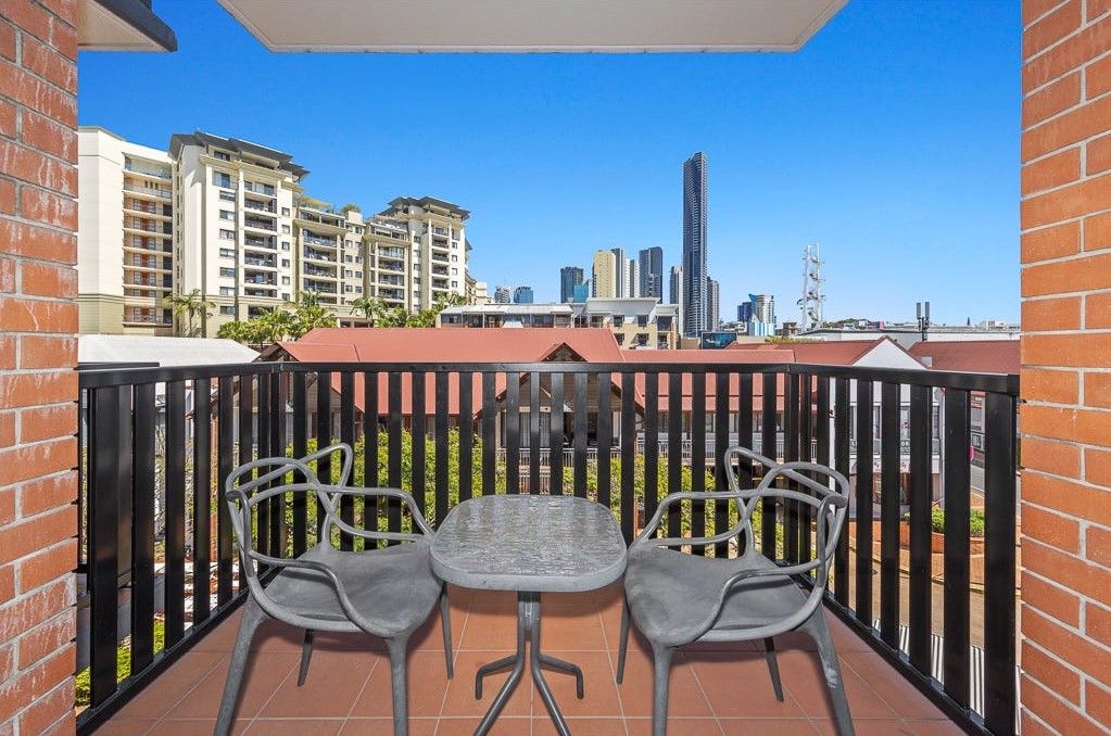 1 bedrooms Apartment / Unit / Flat in 402/455 Brunswick Street FORTITUDE VALLEY QLD, 4006