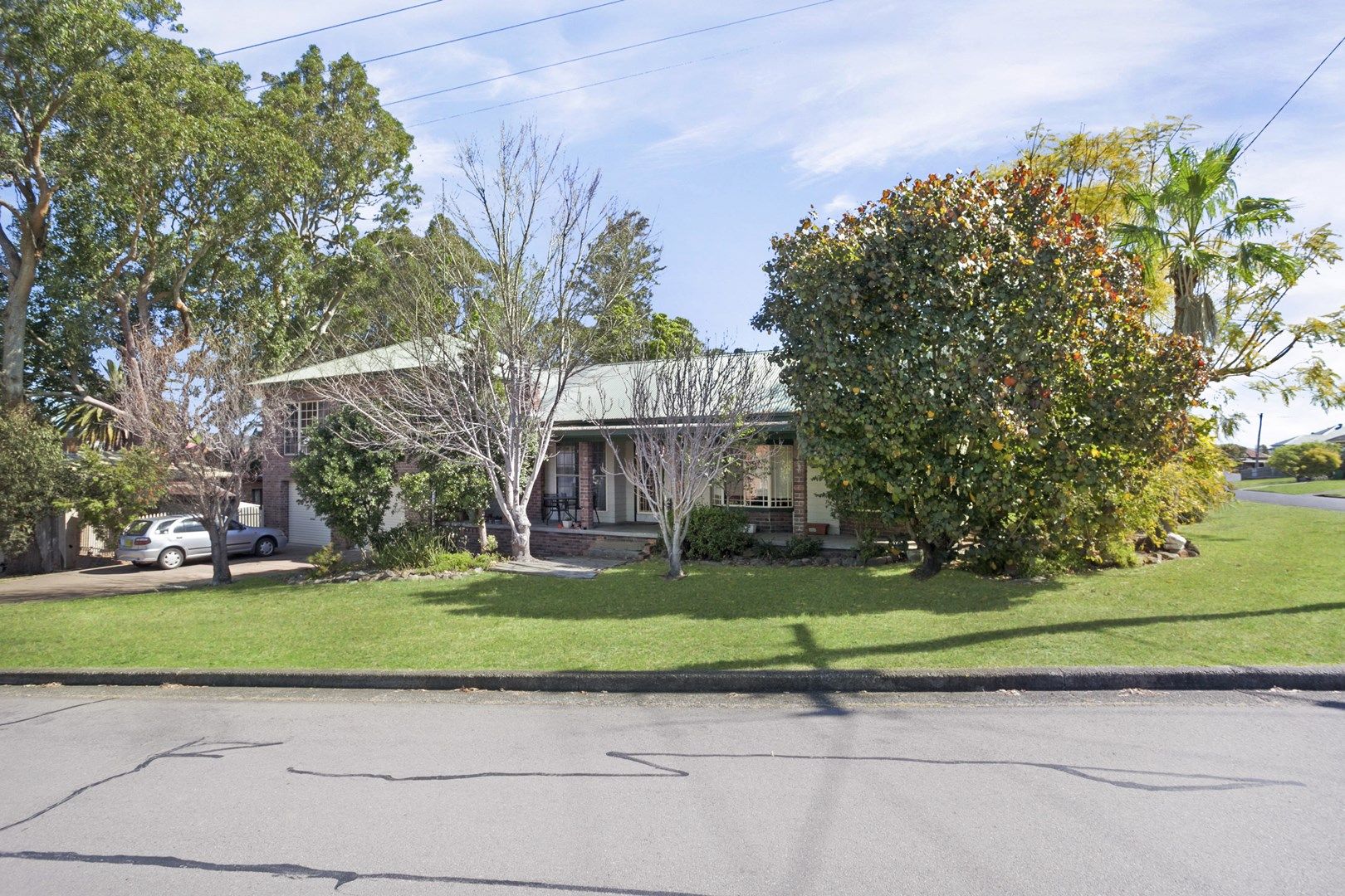 9 bedrooms House in 35 Fussell Street BIRMINGHAM GARDENS NSW, 2287