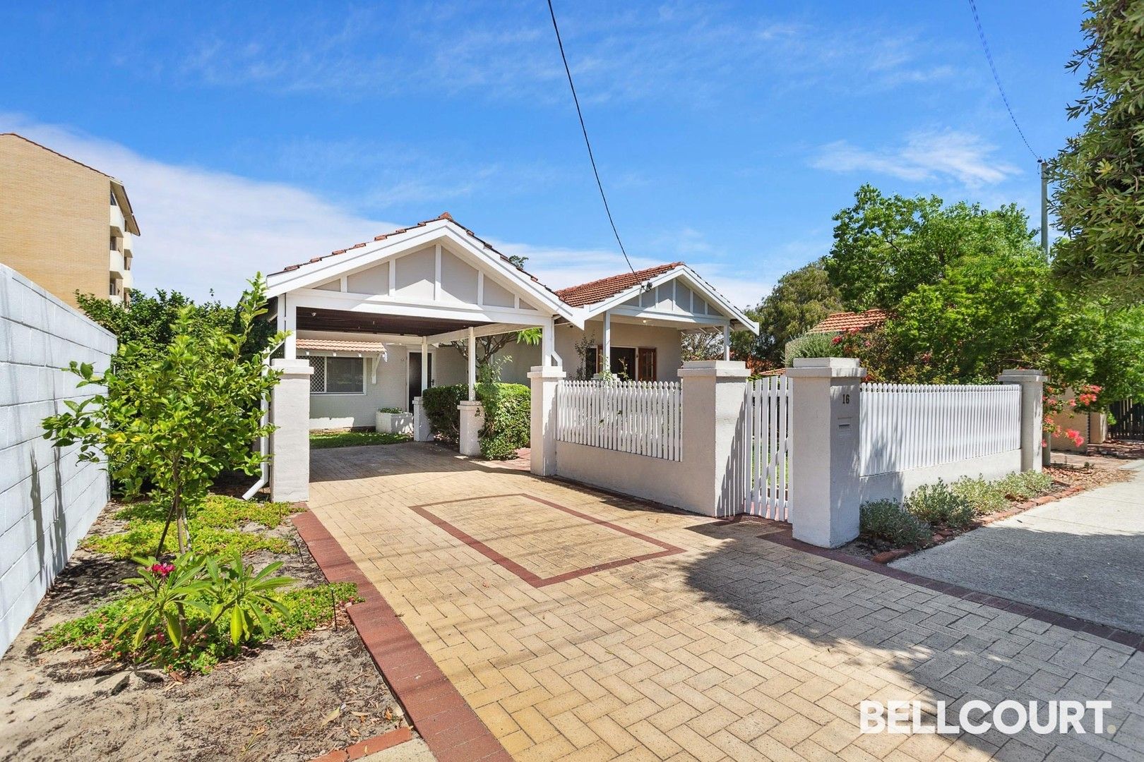 2 bedrooms House in 16 Robinson Street INGLEWOOD WA, 6052