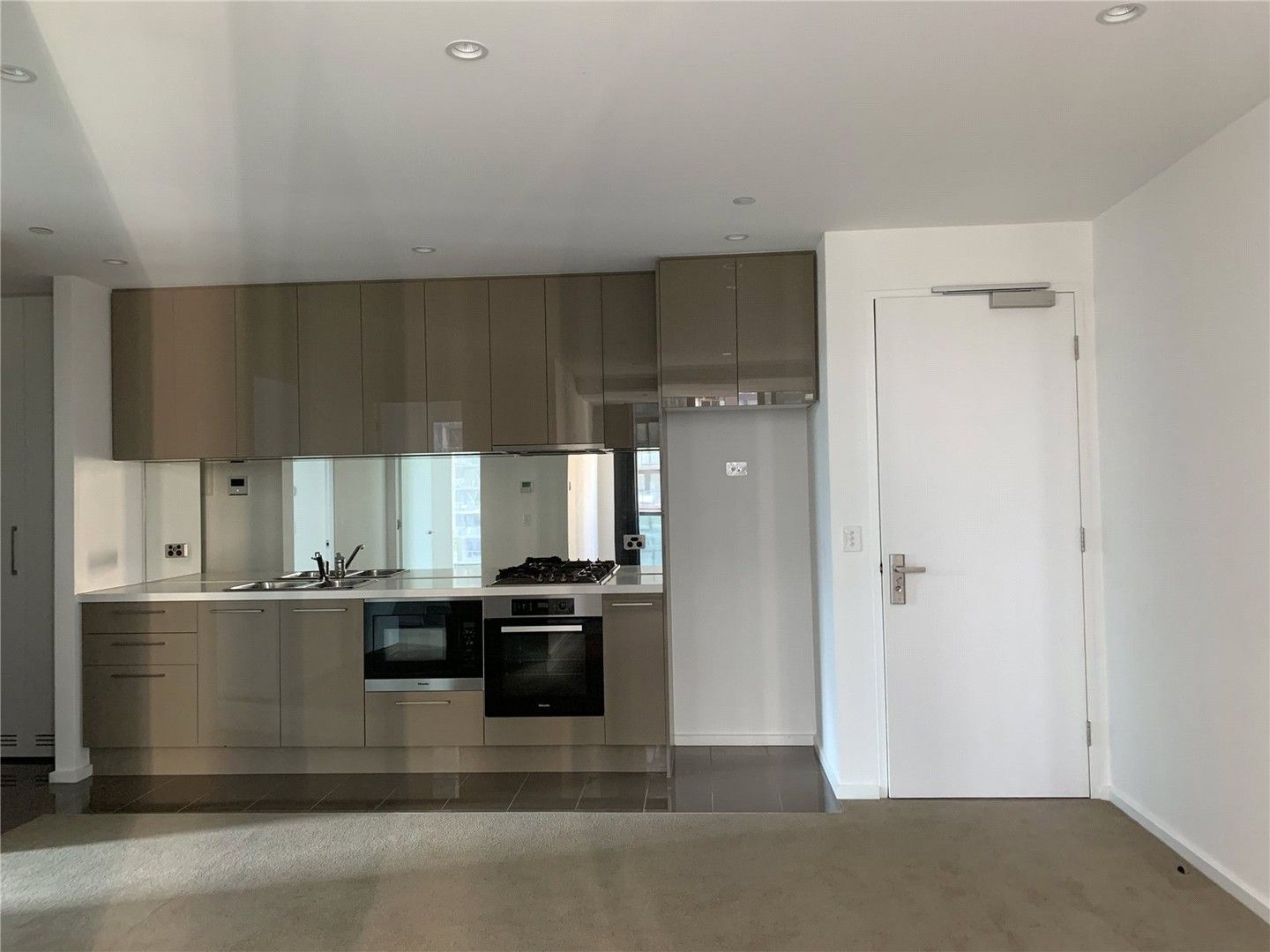 2 bedrooms Apartment / Unit / Flat in 1104/60 Kavanagh Street SOUTHBANK VIC, 3006