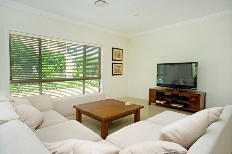 2559 Cressbrook Drive, Hope Island QLD 4212, Image 1