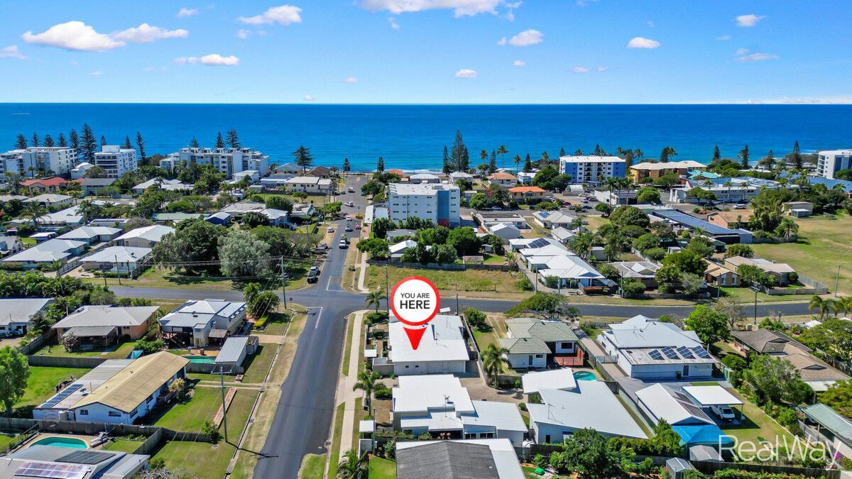 2/27 Holland Street, Bargara QLD 4670, Image 0