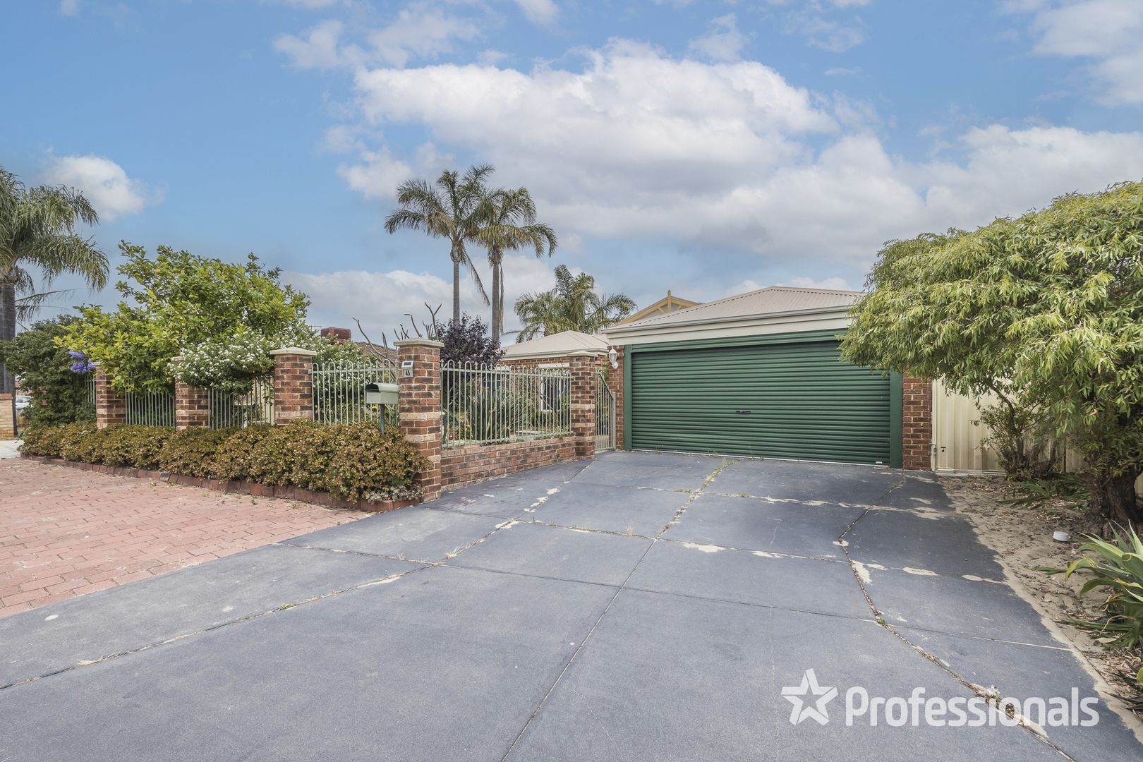 45 Glacier Gardens, Ballajura WA 6066, Image 2