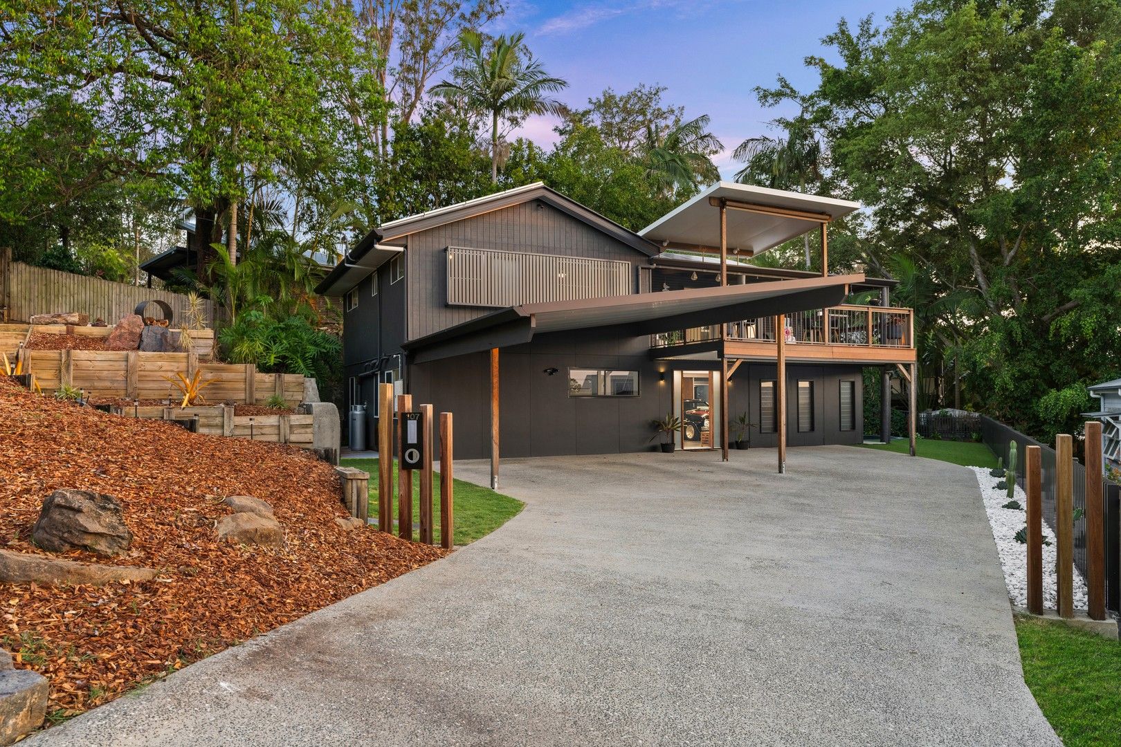 5 bedrooms House in 107 Warrack Street COOLUM BEACH QLD, 4573