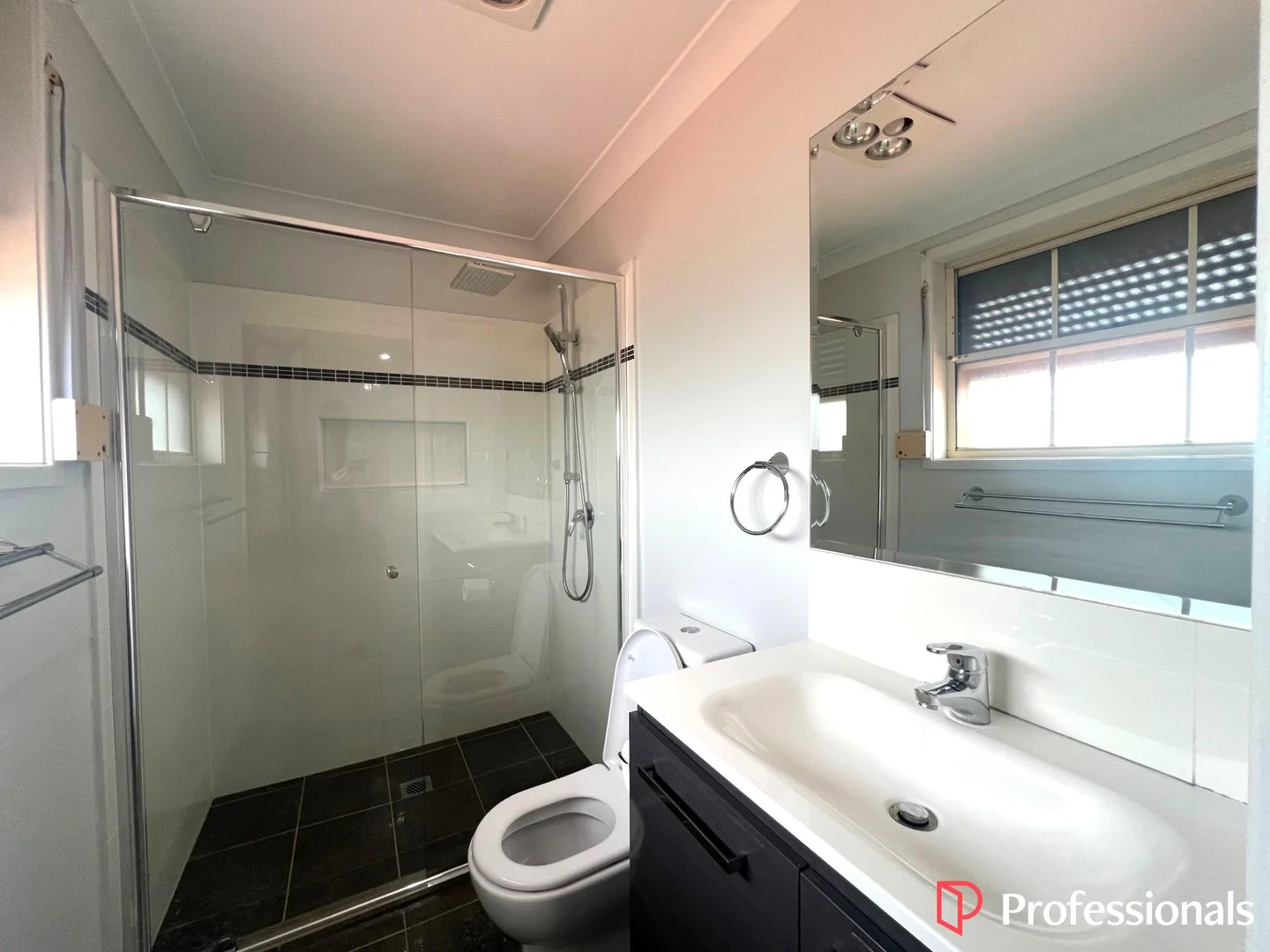 Additional image 9 of 25 Phar Lap Close, Casula NSW 2170