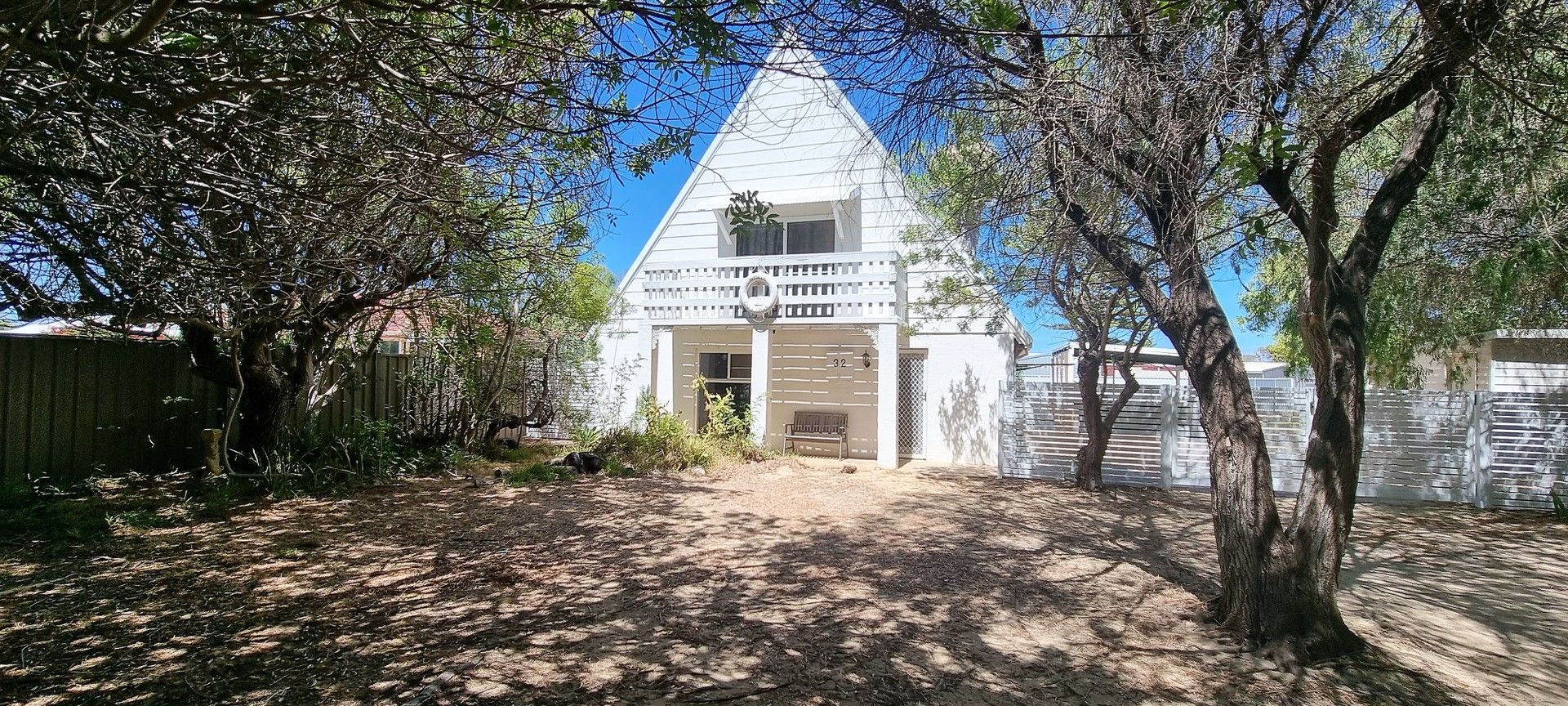 3 bedrooms House in 32 Walker Avenue LANCELIN WA, 6044