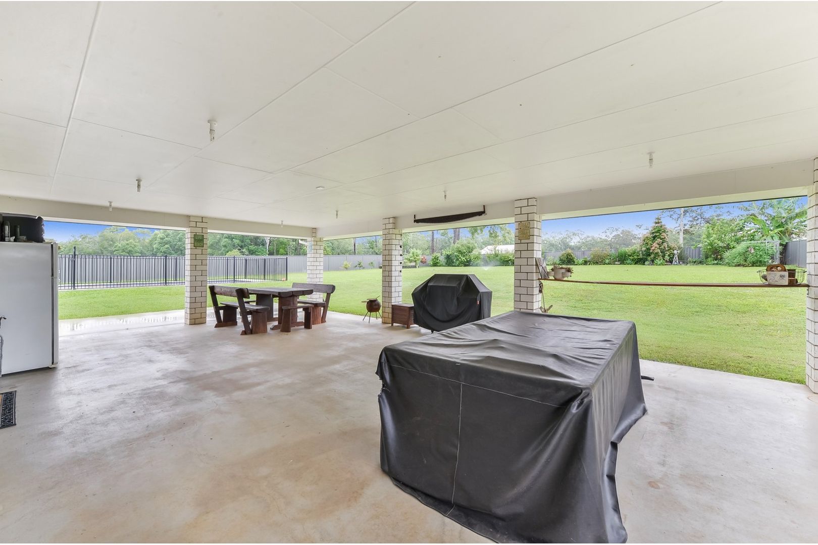 140 Mountaintrack Drive, Wamuran QLD 4512, Image 2