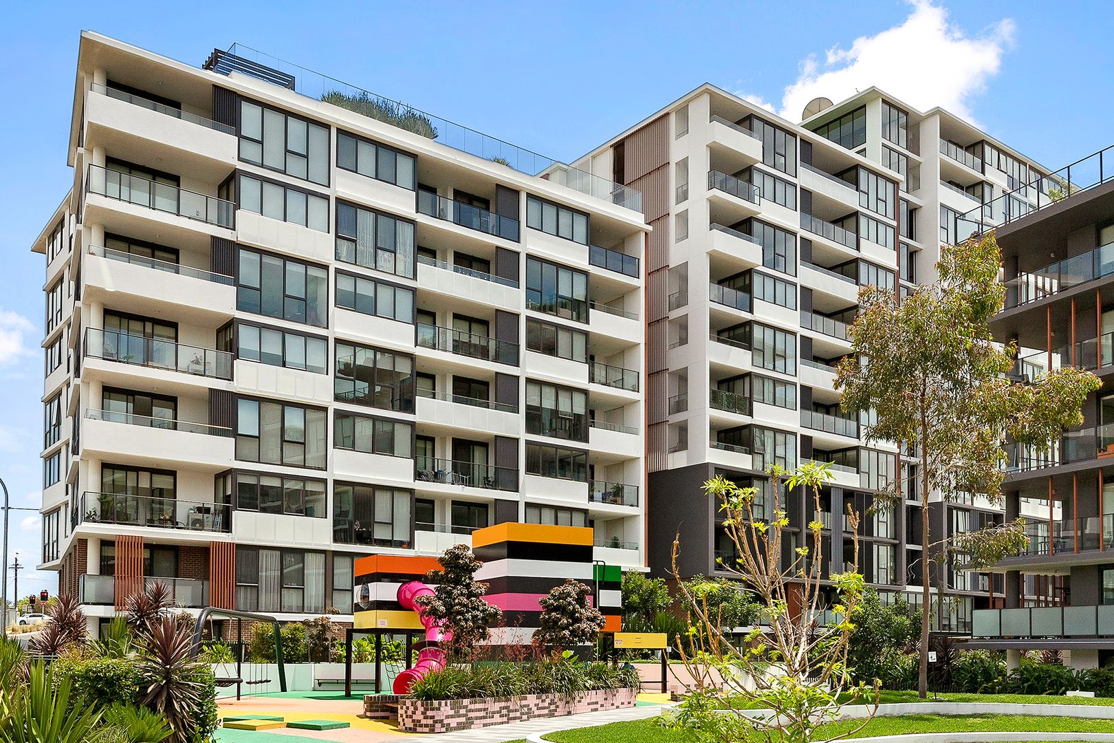2 bedrooms Apartment / Unit / Flat in 408/15 Garrigarrang Avenue KOGARAH NSW, 2217