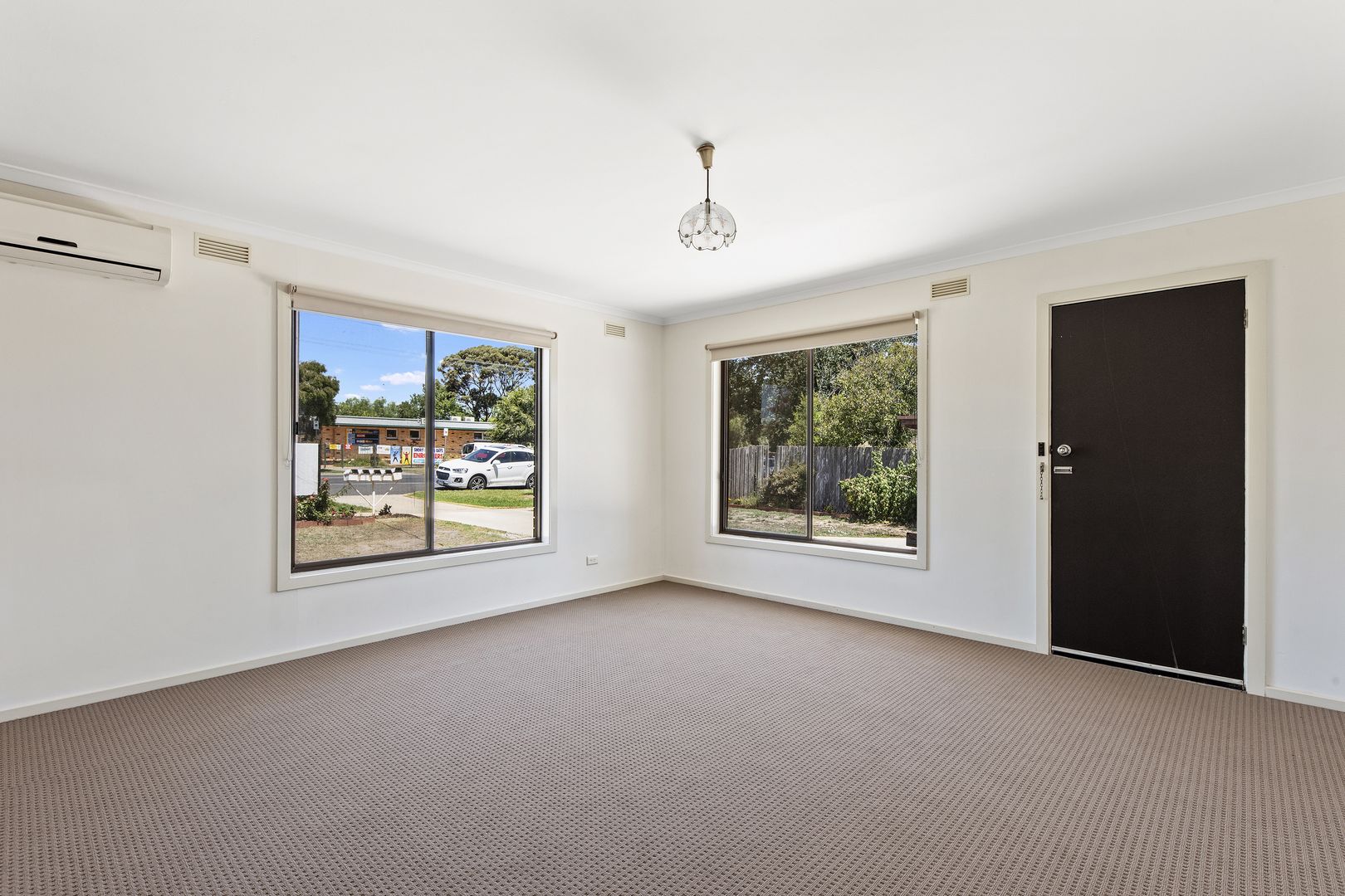 1/44 Panton Street, Golden Square VIC 3555, Image 1