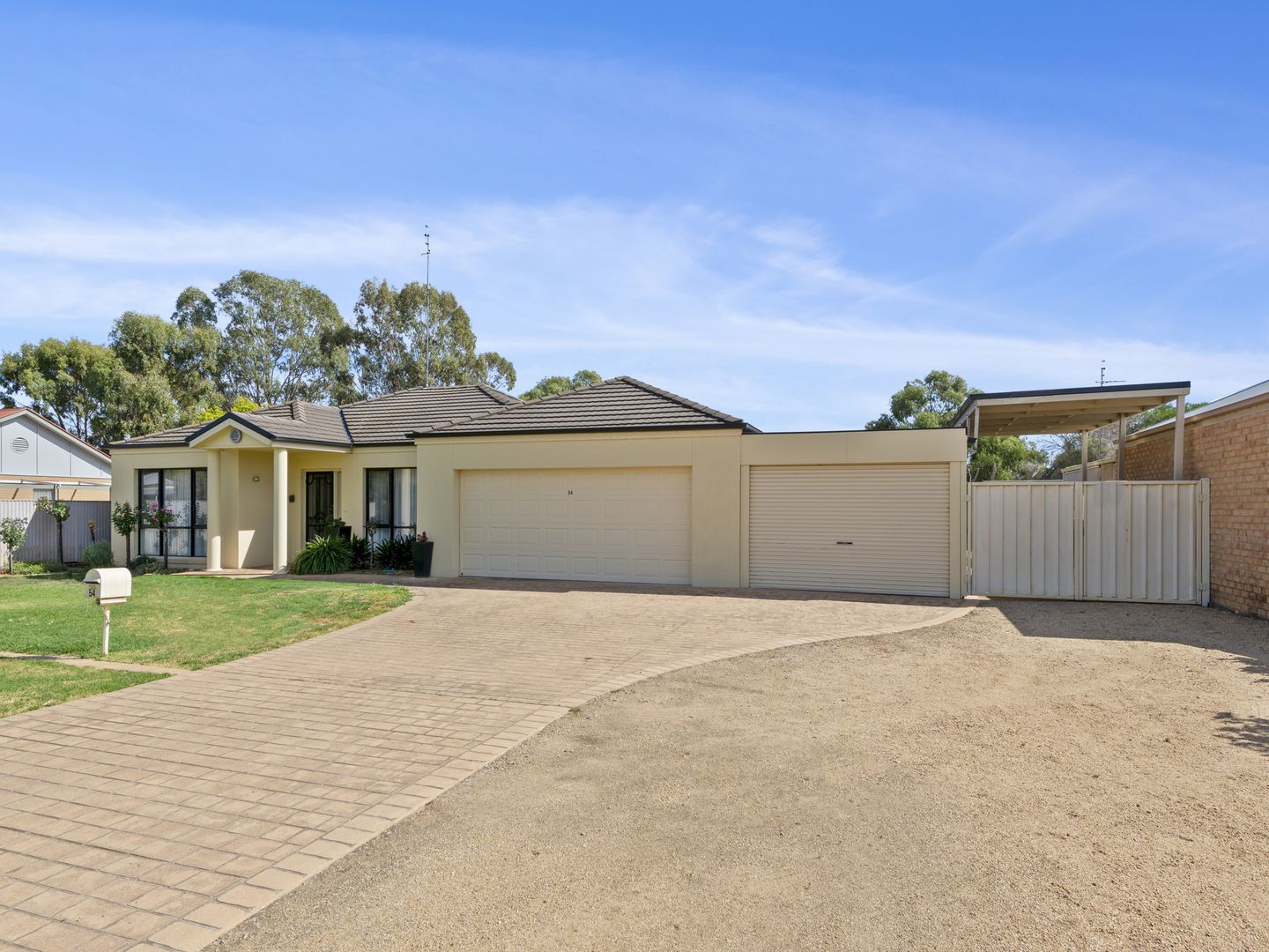 54 Bruton Street, Tocumwal NSW 2714 Domain