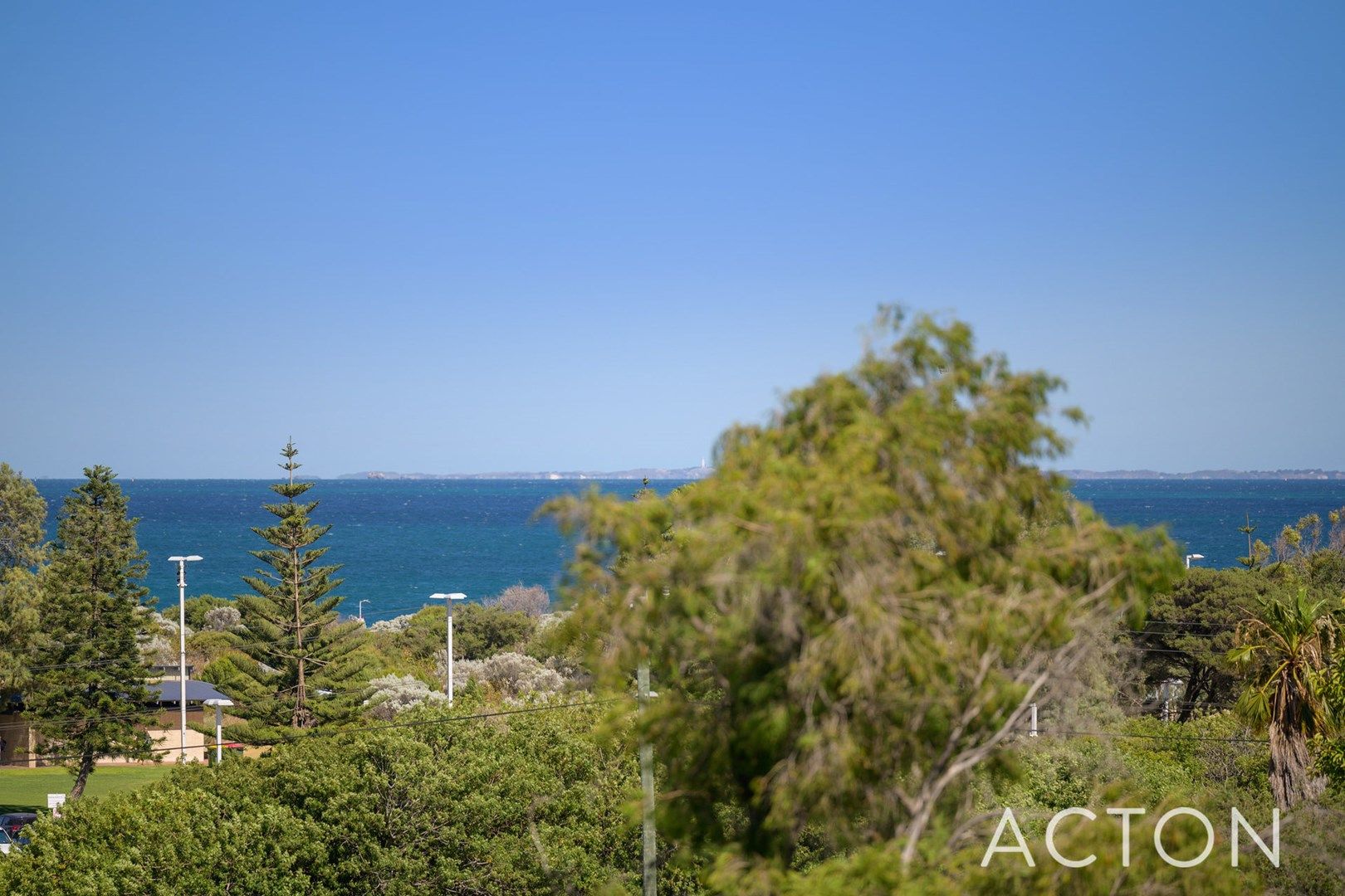 10 Howick Court, Coogee WA 6166, Image 0