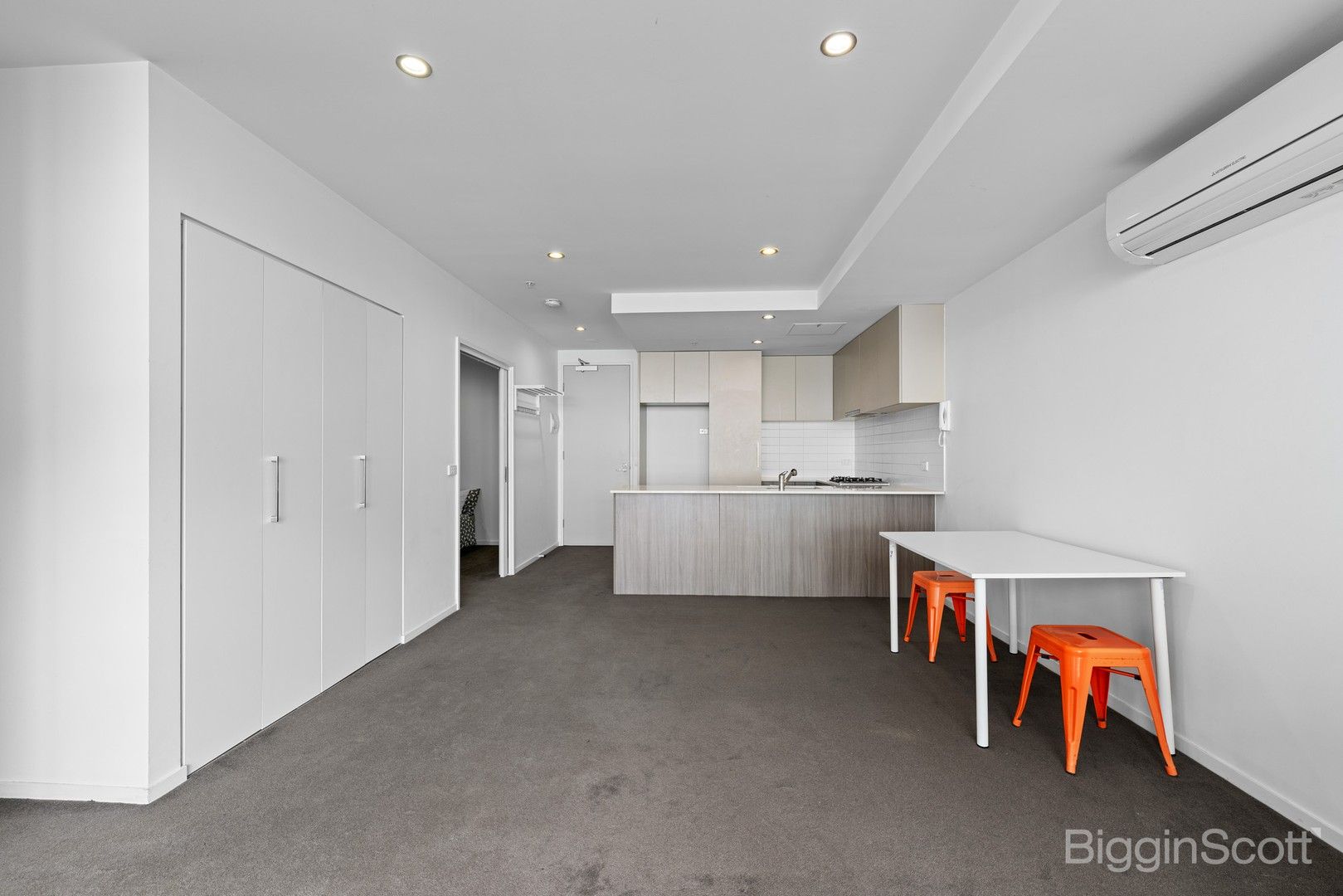 209/32 La Scala Avenue, Maribyrnong VIC 3032, Image 2