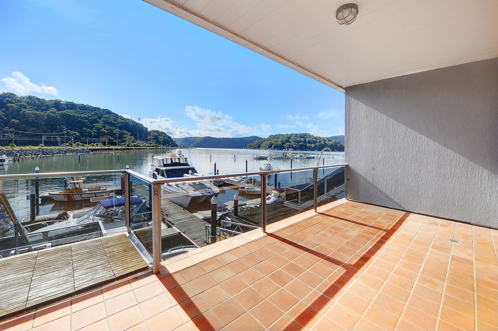 2 bedrooms Apartment / Unit / Flat in 7/9 Dangar Road BROOKLYN NSW, 2083