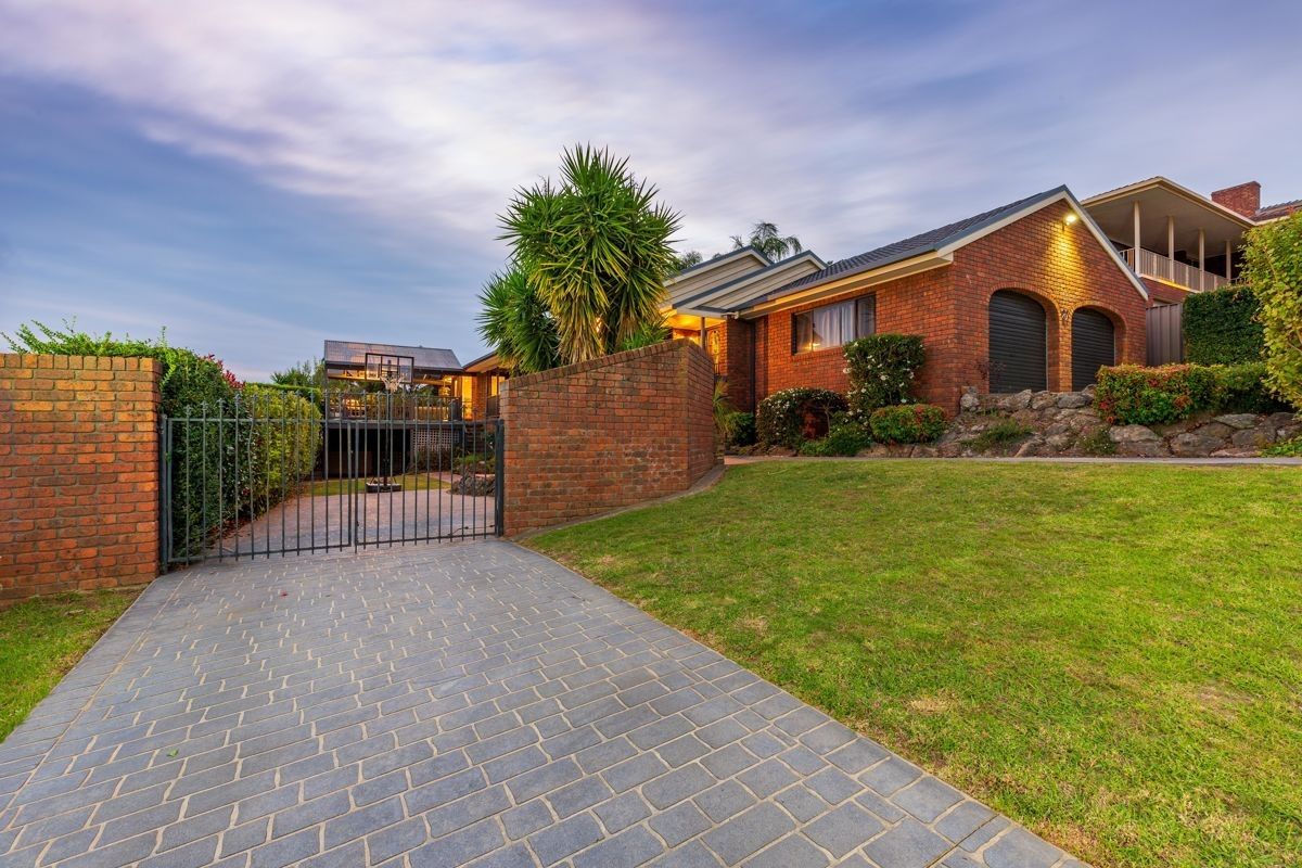 27 Mountain View Dr (Quicks Hill), Lavington NSW 2641, Image 0