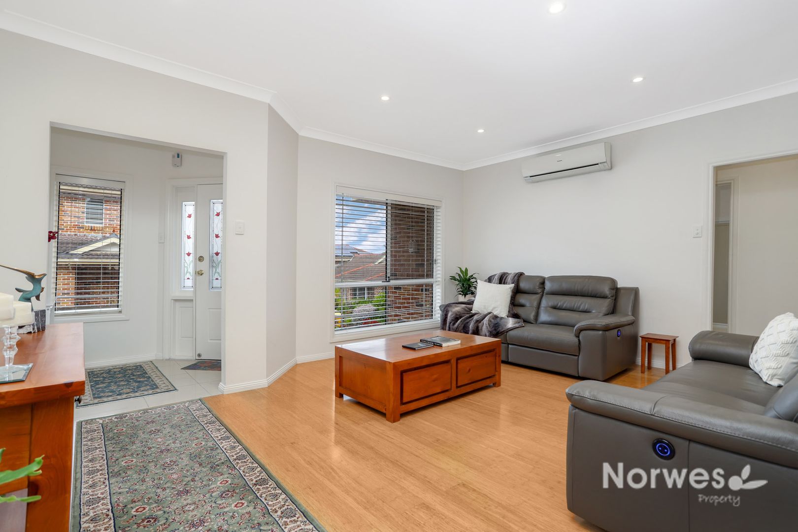 8/3 The Cottell Way, Baulkham Hills NSW 2153, Image 2