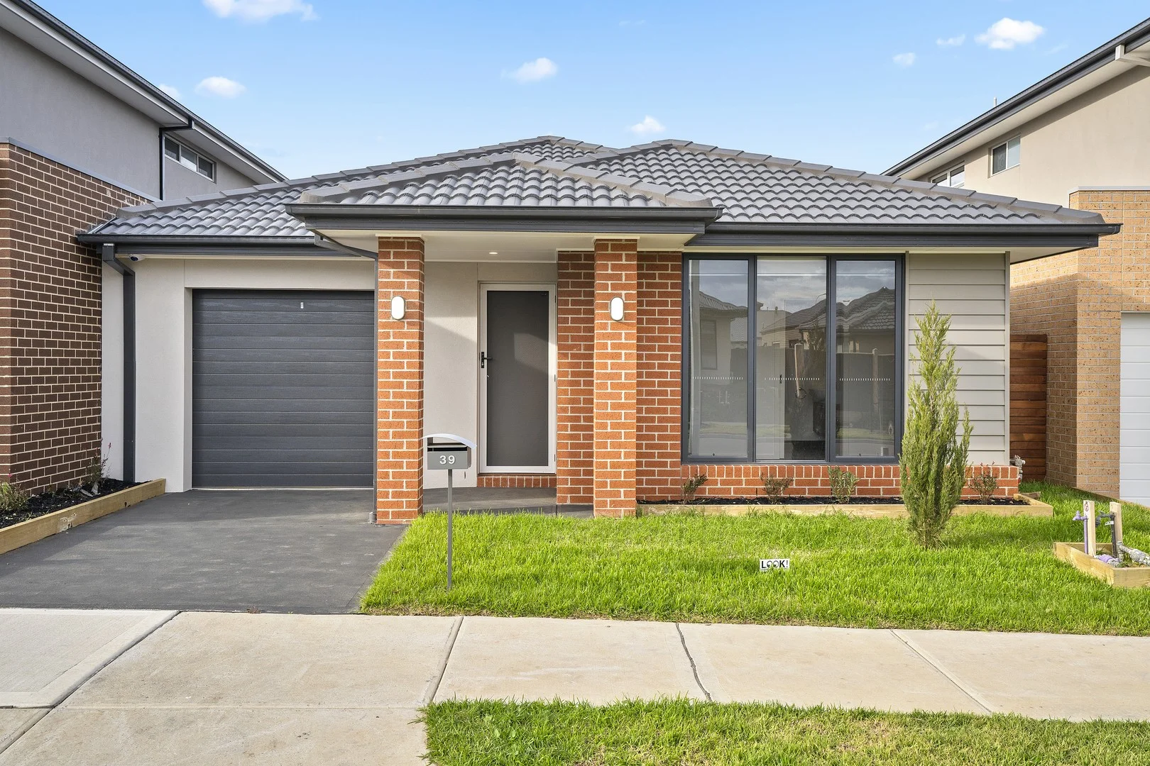 39 Charleston Chase, Berwick VIC 3806