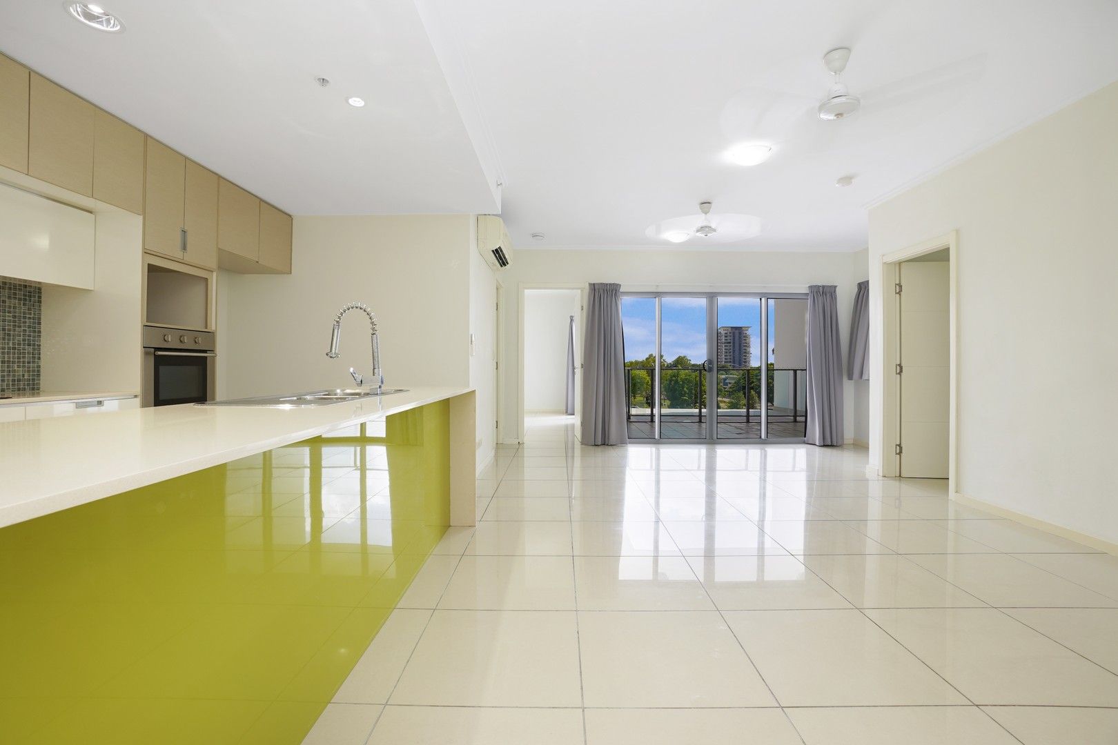 2 bedrooms Apartment / Unit / Flat in 407/108 Mitchell Street DARWIN CITY NT, 0800