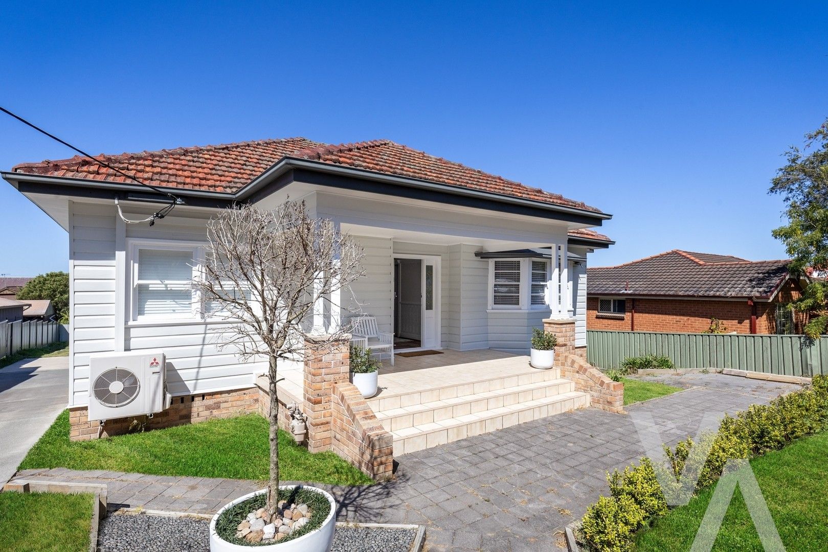 1 bedrooms Apartment / Unit / Flat in 1/21 Edith Street WARATAH NSW, 2298