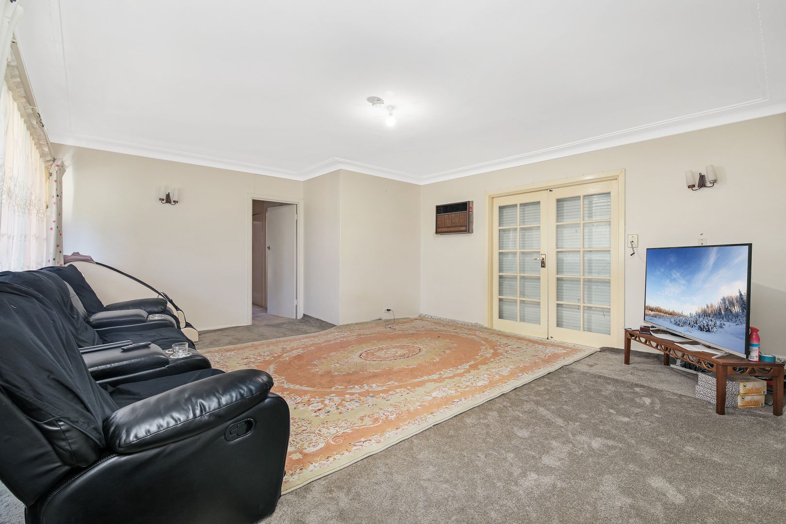 32 Raymond St, Dandenong VIC 3175, Image 2