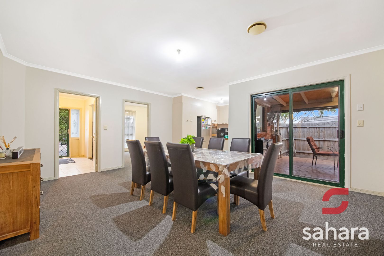 6 Brabham Drive, Mill Park VIC 3082, Image 2