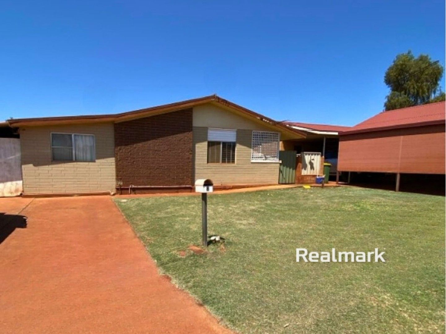 4 bedrooms House in 8 Nanba Street NEWMAN WA, 6753