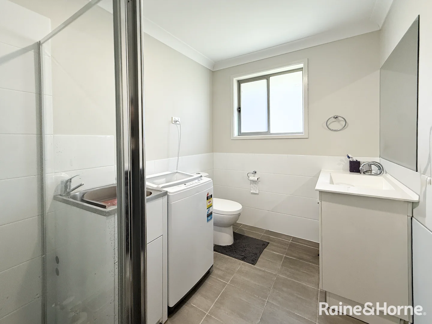 Additional image 22 of 77 & 77a Aberglasslyn Road, Rutherford NSW 2320