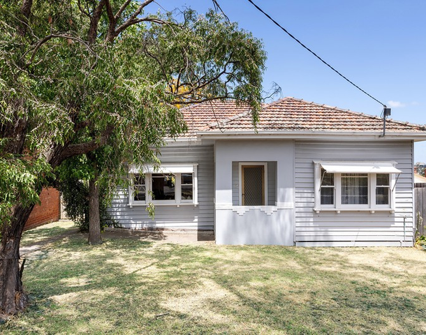 31 Irvine Crescent, Brunswick West VIC 3055