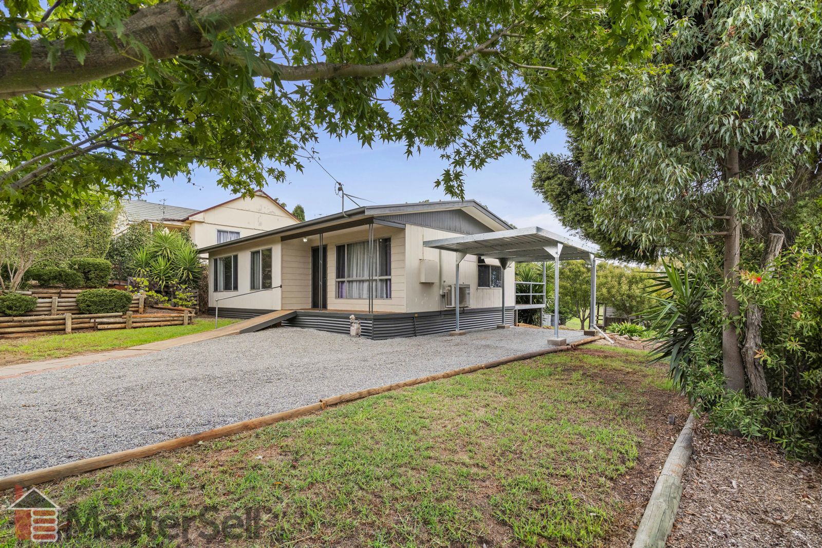 29 Luke Street, Gundagai NSW 2722, Image 0