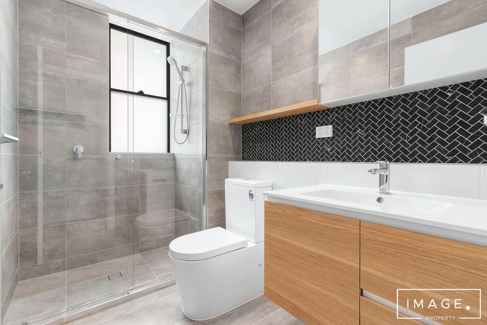 Apartment in Newmarket - View 5