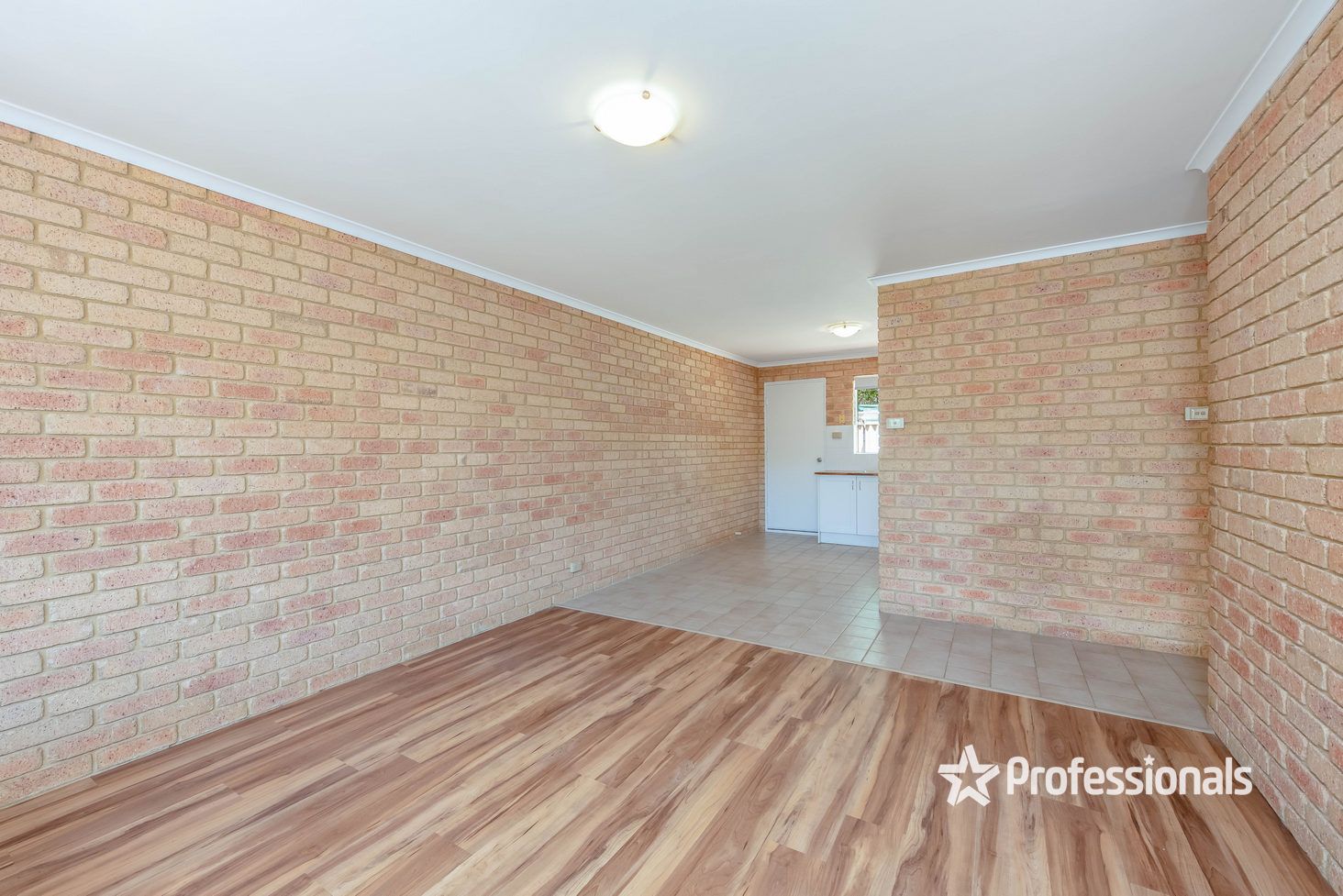 4/15 Carter Street, Rangeway WA 6530, Image 2