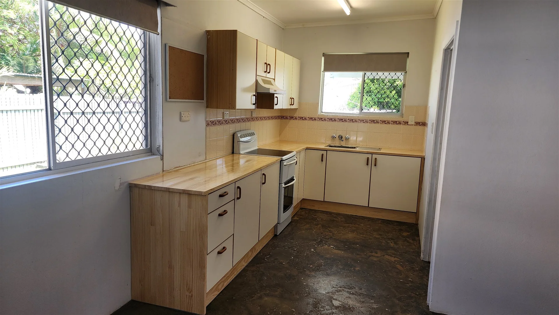 Additional image 3 of 15 Pine Avenue, West Gladstone QLD 4680