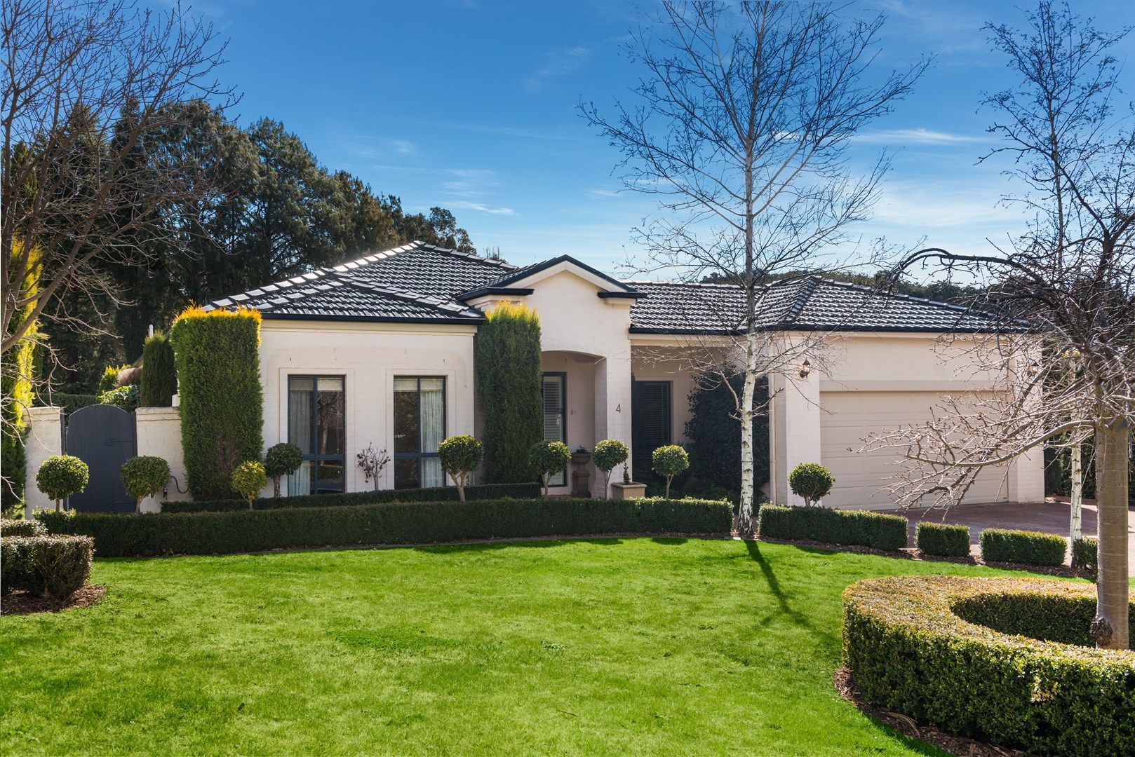 4 Romney Place, Burradoo NSW 2576, Image 0