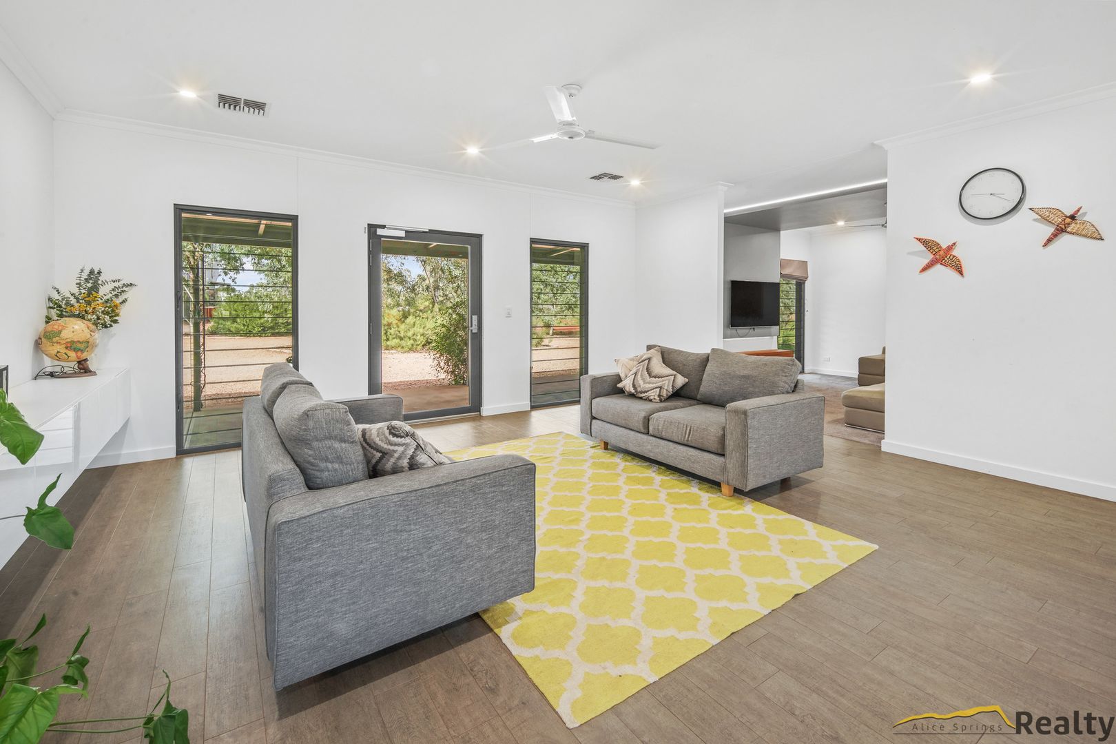 20 Chateau Road, Connellan NT 0873, Image 2