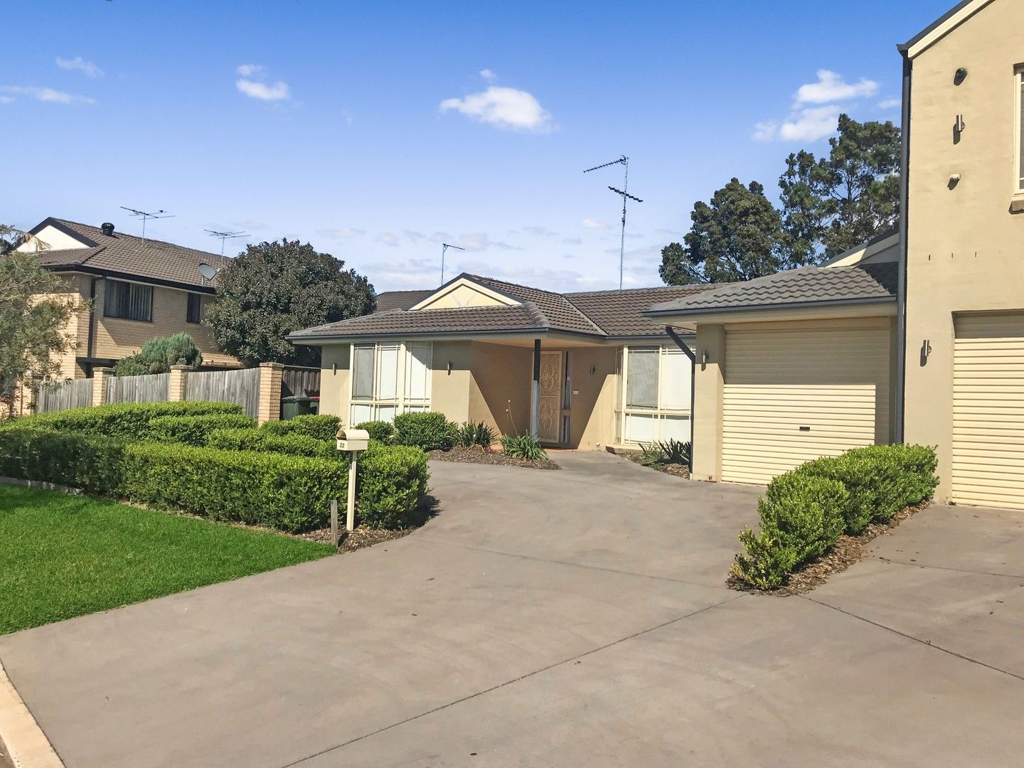 4 bedrooms House in 22 Maslin Crescent QUAKERS HILL NSW, 2763