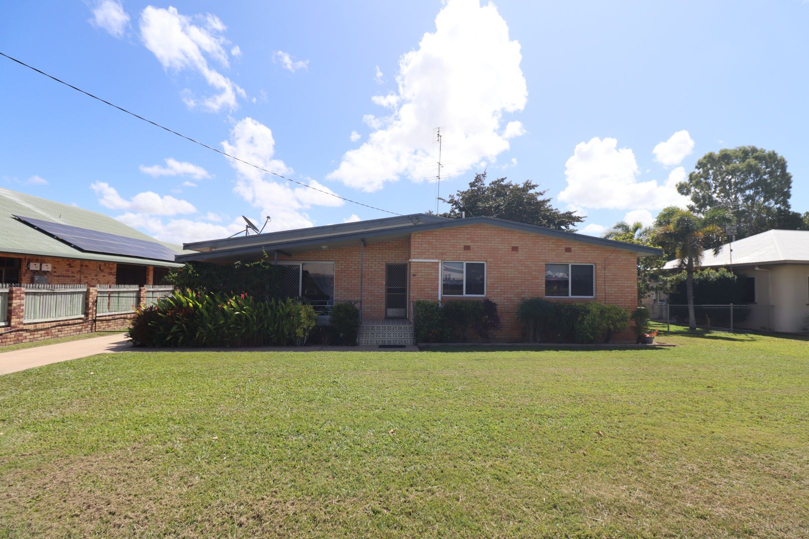 9 Hoey Street, Ayr QLD 4807