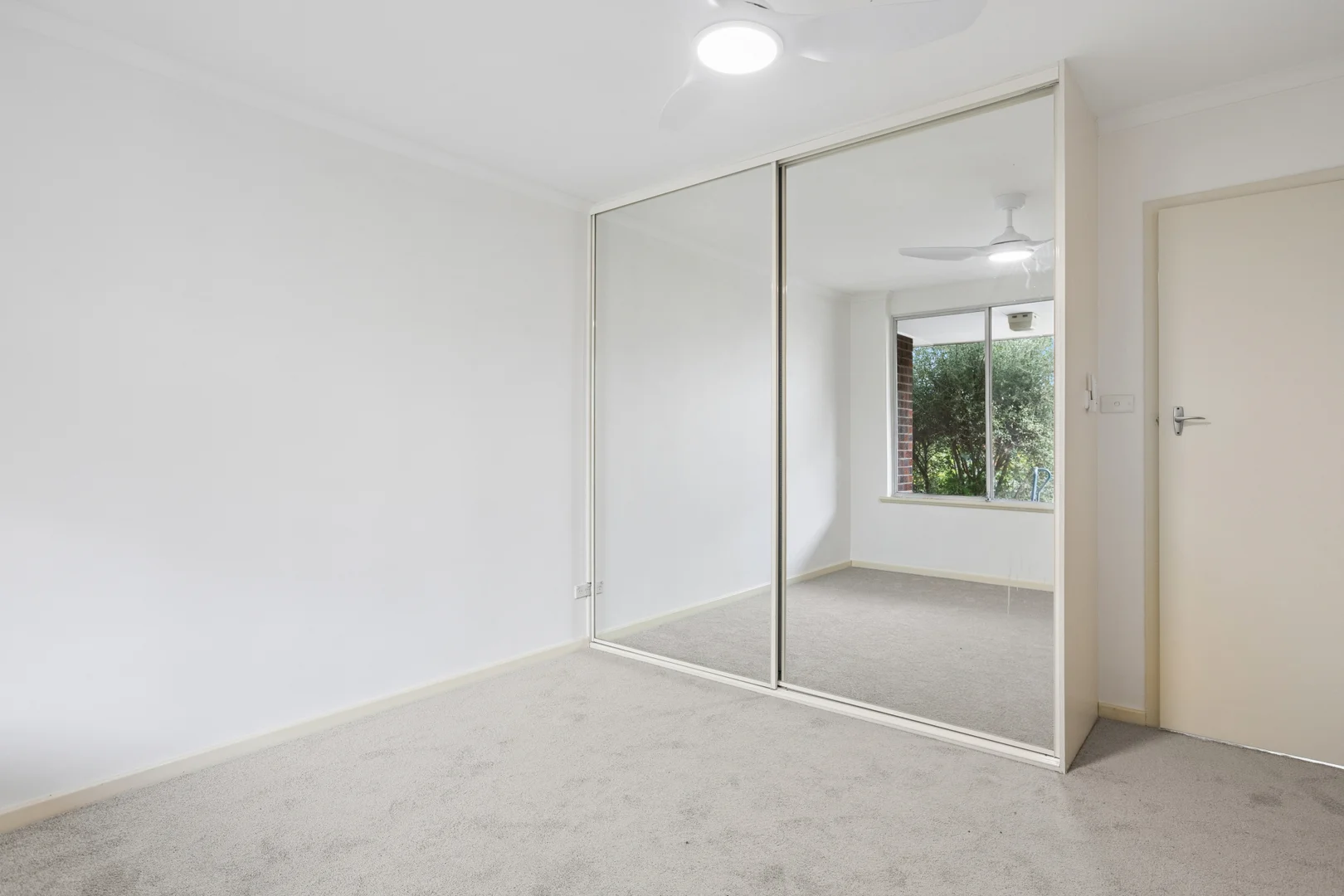 Additional image 7 of 2/291 Main South Road, Morphett Vale SA 5162